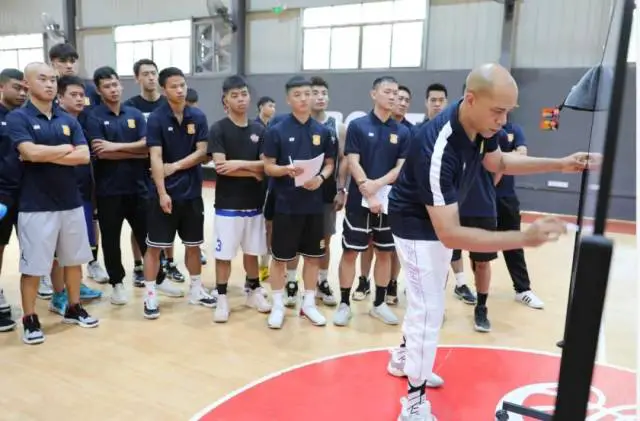 篮球后卫控球训练计划怎么写_0